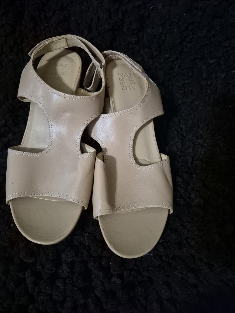Naturalizer Women's Beige Leather Sandals - Picture 5 of 5